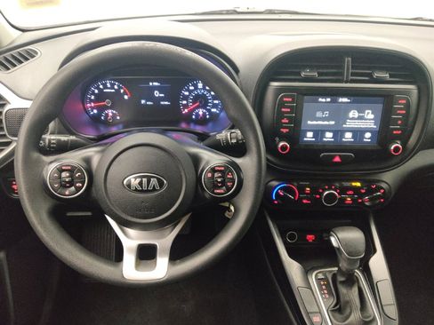 Used 2021 Kia Soul LX FWD image 22