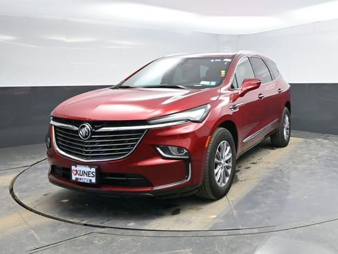 Used 2024 Buick Enclave Premium image 5
