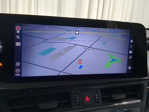 Used 2022 Lexus ES 300h w/ Premium Package image 35