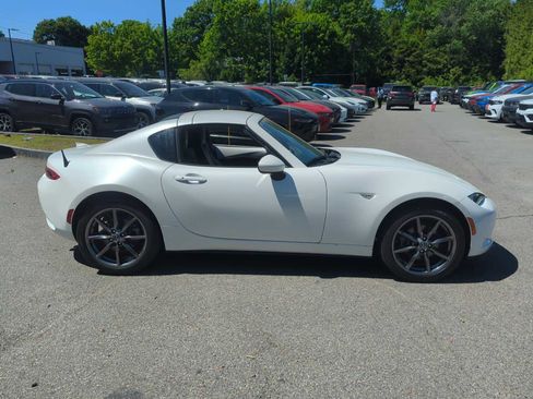 Used 2019 MAZDA MX-5 Miata RF Grand Touring RWD image 7