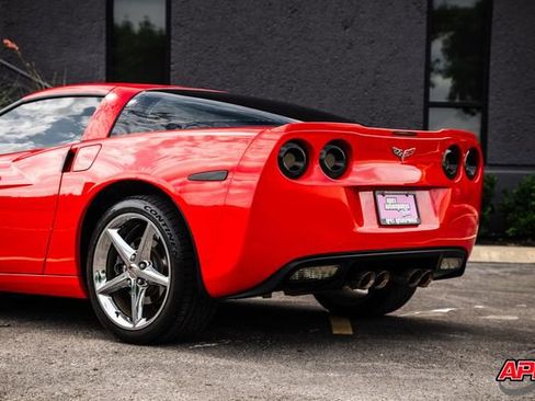Used 2013 Chevrolet Corvette Coupe w/ 3LT Preferred Equipment Group RWD image 45