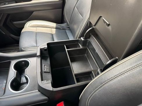 Used 2021 Chevrolet Tahoe Premier image 14