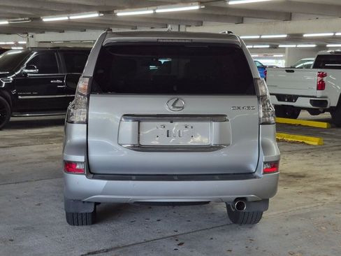Used 2016 Lexus GX 460 w/ Premium Package AWD/4WD image 6