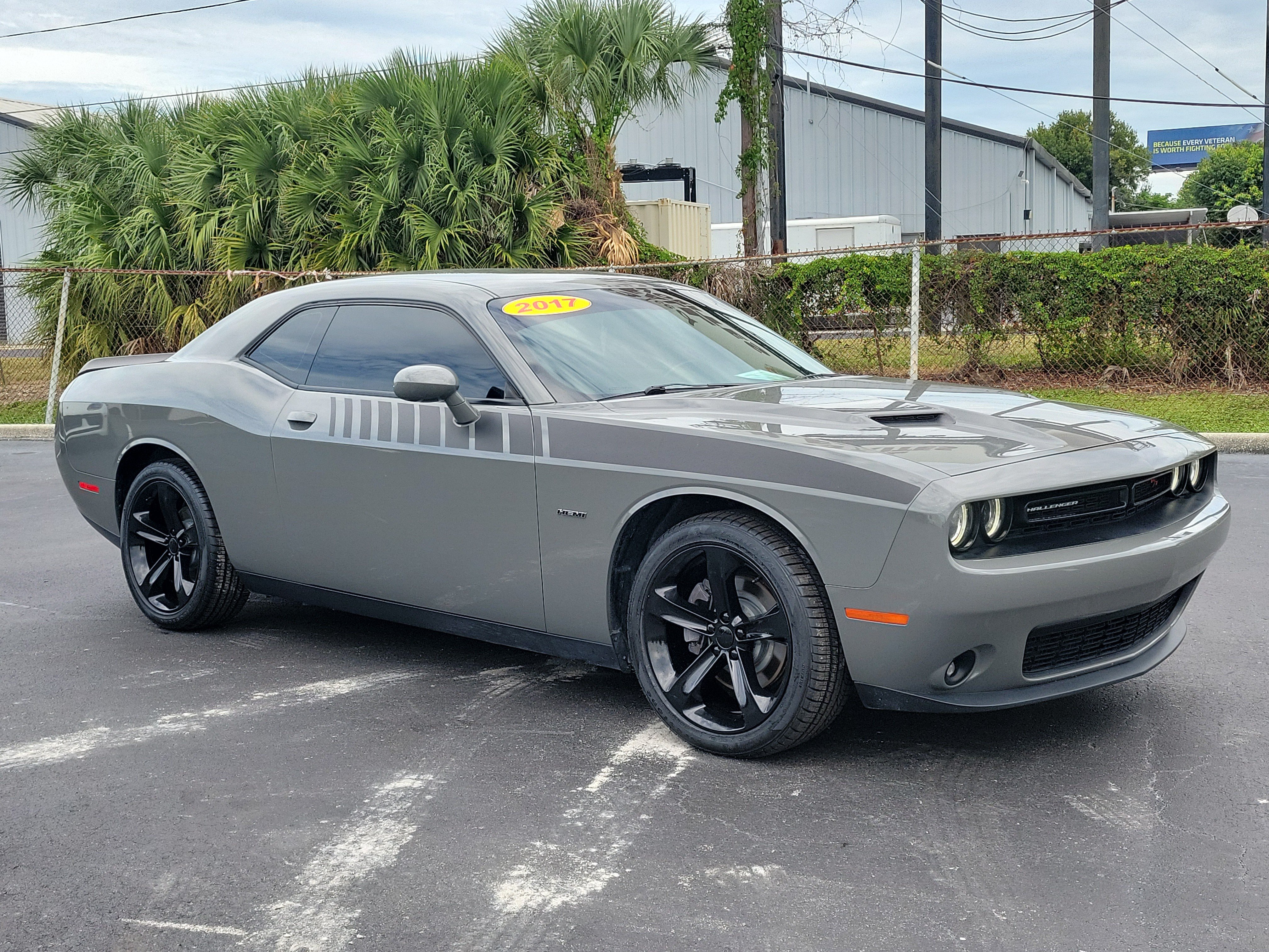 Used 2017 Dodge Challenger R/T RWD image 2