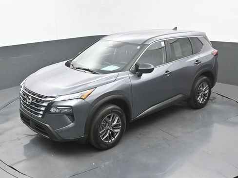 Used 2026 Nissan Rogue S FWD image 30