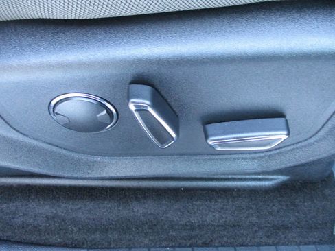 Used 2018 Ford F150 XLT w/ Equipment Group 302A Luxury image 28