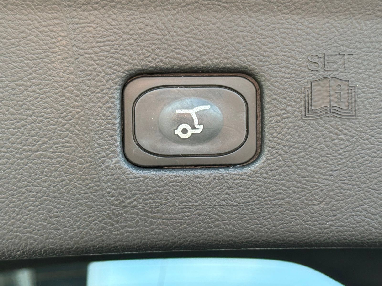 Used 2023 Ford Edge ST AWD/4WD image 41