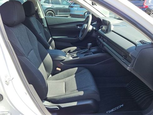Certified 2025 Honda Accord LX image 15