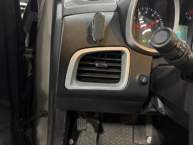 Used 2012 Chevrolet Equinox LT AWD/4WD image 17