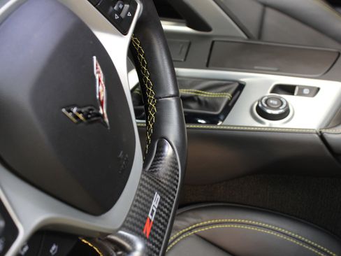 Used 2016 Chevrolet Corvette Z06 w/ 3LZ Preferred Equipment Group image 52