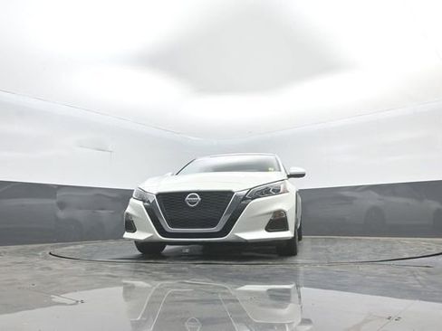 Used 2022 Nissan Altima 2.5 SV FWD image 24