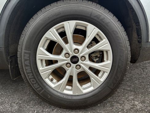 Used 2023 Ford Escape Active w/ Cold Weather Package FWD image 8