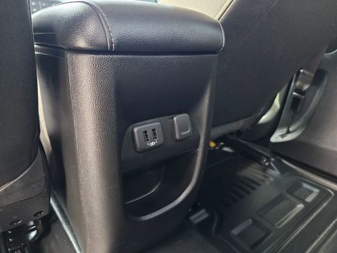 Used 2022 Chevrolet Colorado LT w/ Fleet Safety Package image 24