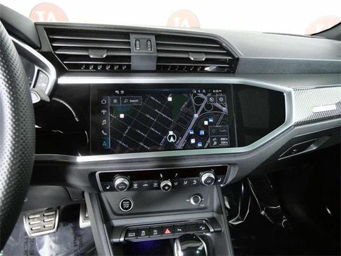 Used 2025 Audi Q3 2.0T Premium Plus w/ Premium Plus Package image 18