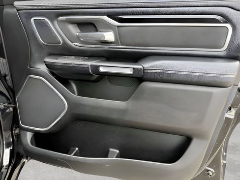 Used 2020 RAM 1500 Laramie image 39