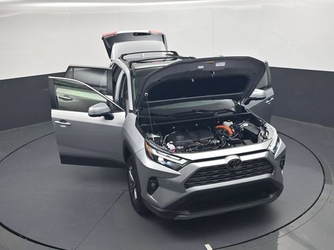 Used 2025 Toyota RAV4 Limited w/ Advanced Technology Package AWD/4WD image 54