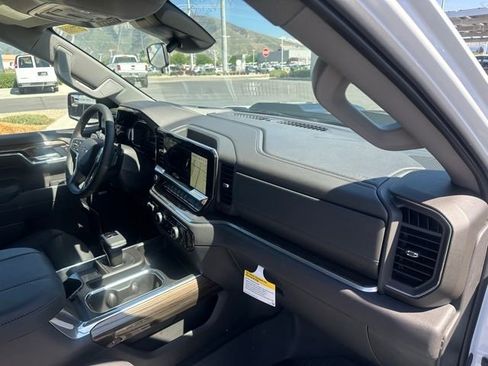 New 2026 Chevrolet Silverado 1500 LT Trail Boss w/ Convenience Package II AWD/4WD image 19