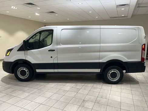 Used 2024 Ford Transit 150 Low Roof RWD image 2