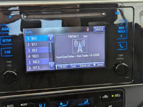 Used 2019 Toyota Corolla SE image 26