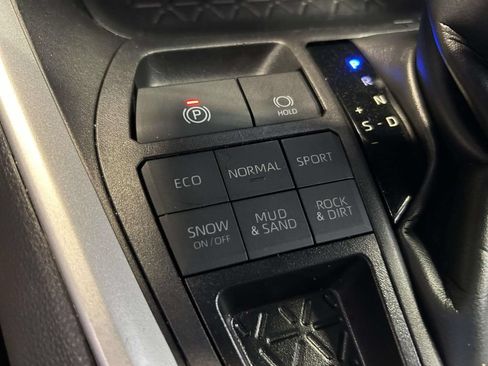 Certified 2024 Toyota RAV4 XLE AWD/4WD image 21