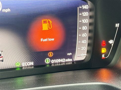 Used 2024 Honda Pilot Elite image 12