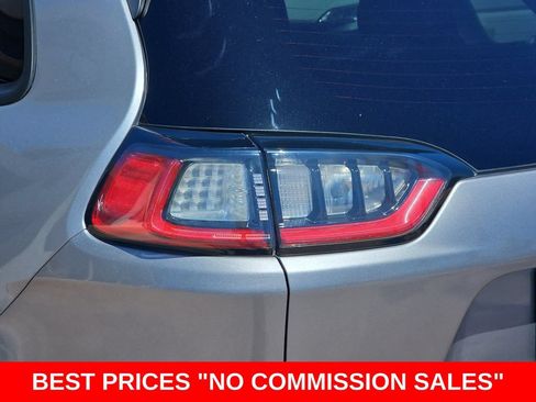 Used 2021 Jeep Cherokee Latitude Plus FWD image 39