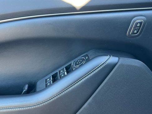 Used 2022 Ford Mustang Mach-E Select image 25