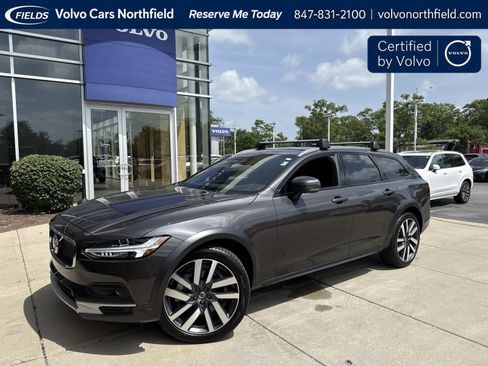 Certified 2025 Volvo V90 B6 Cross Country Ultra AWD/4WD image 1