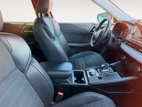 Used 2024 Mitsubishi Outlander SE image 4