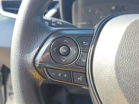 Used 2025 Toyota Corolla LE FWD image 20