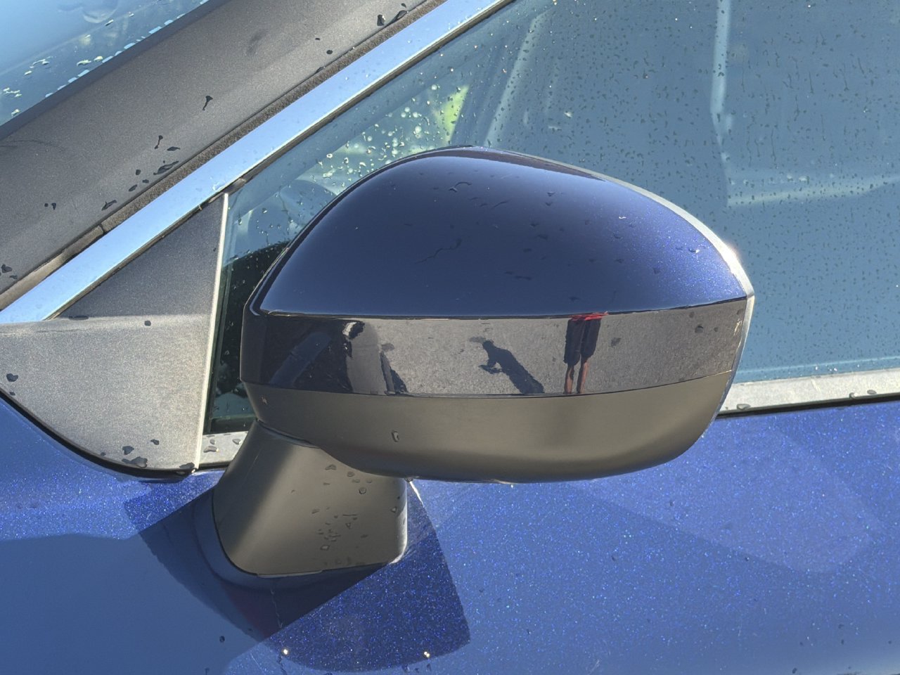 Used 2025 Nissan Rogue SV AWD/4WD image 32