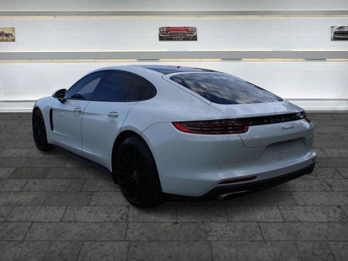 Used 2018 Porsche Panamera w/ Premium Package RWD image 5