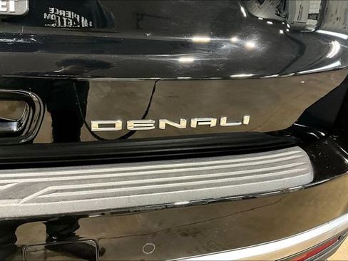 Used 2023 GMC Yukon Denali w/ Denali Reserve Package AWD/4WD image 22