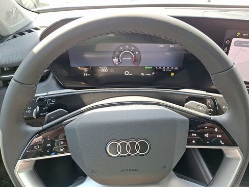 New 2026 Audi Q3 quattro 2.0T AWD/4WD image 9