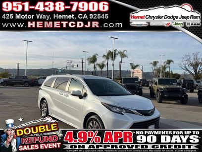 Used 2022 Toyota Sienna XLE w/ XLE Plus Package