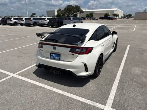 Used 2024 Honda Civic Type R image 5