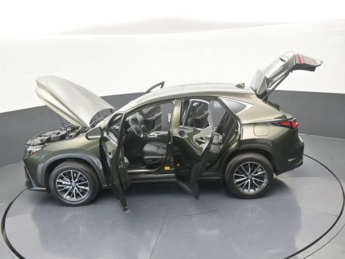 Used 2025 Lexus NX 250 FWD w/ Cold Area Package image 67