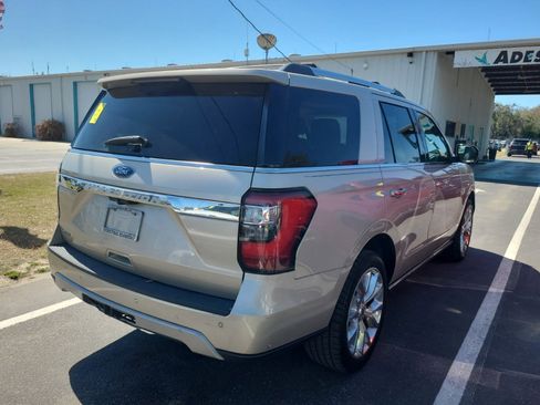 Used 2018 Ford Expedition Limited w/ Equipment Group 302A image 7