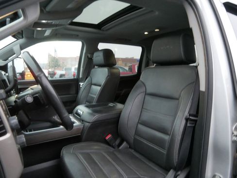 Used 2019 GMC Sierra 2500 Denali w/ Duramax Plus Package image 11