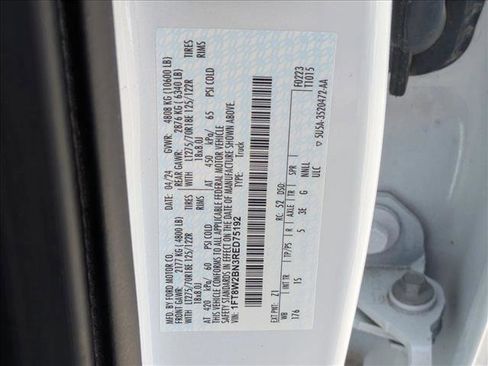 Used 2024 Ford F250 XL w/ STX Appearance Package AWD/4WD image 24