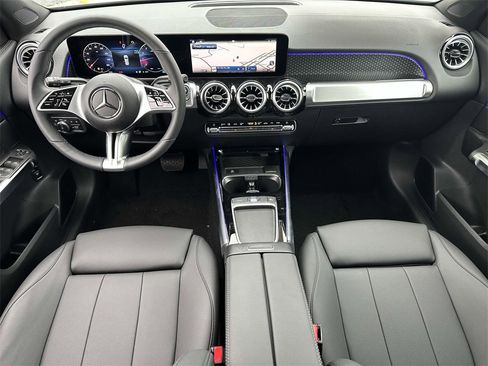 New 2025 Mercedes-Benz GLB 250 image 22