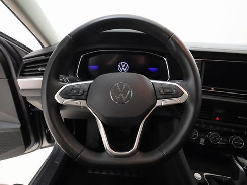 Used 2024 Volkswagen Jetta SE image 13