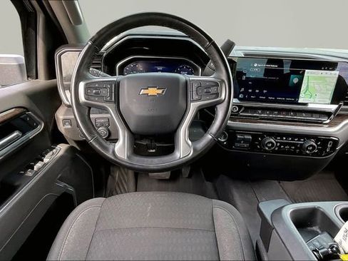 Used 2025 Chevrolet Silverado 2500 LT AWD/4WD image 8