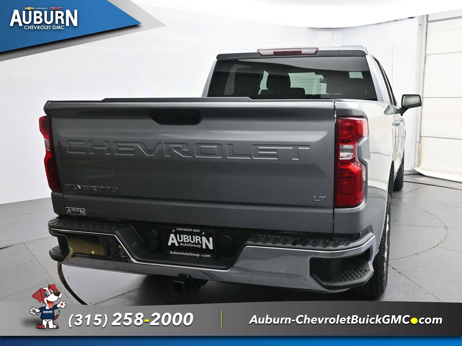 Used 2024 Chevrolet Silverado 1500 LT AWD/4WD image 4
