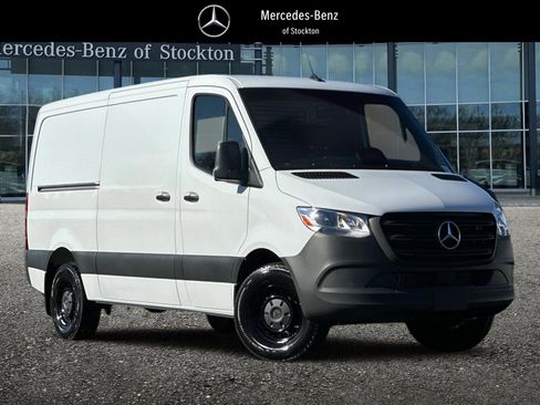 New 2025 Mercedes-Benz Sprinter 2500 image 1