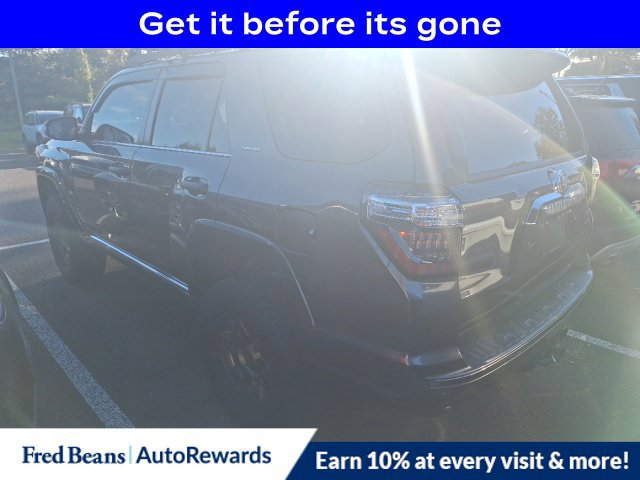 Used 2018 Toyota 4Runner Limited AWD/4WD image 5