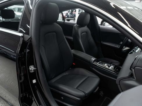 Used 2025 Mercedes-Benz CLA 250 4MATIC image 11