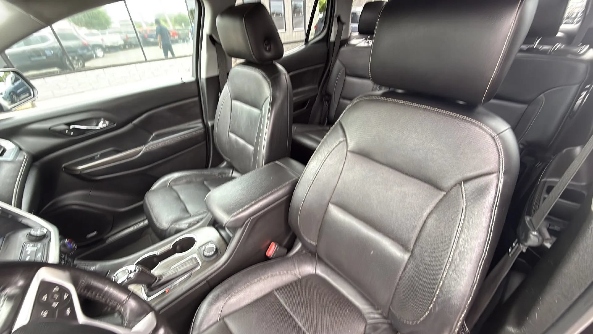 Used 2017 GMC Acadia SLT AWD/4WD image 16