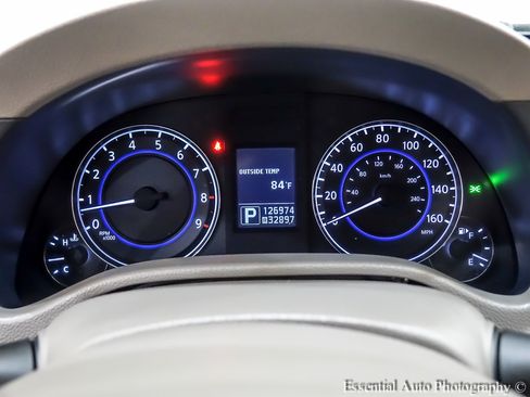 Used 2011 INFINITI G37 x Sedan w/ Premium Pkg image 19