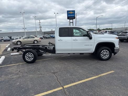 New 2026 Chevrolet Silverado 2500 LT AWD/4WD image 8